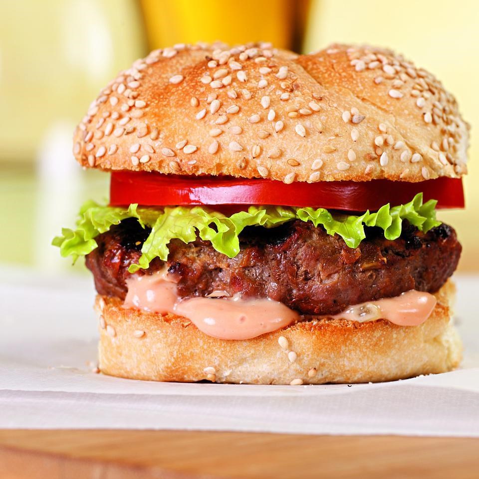 thịt bò xay làm nhân hamburger